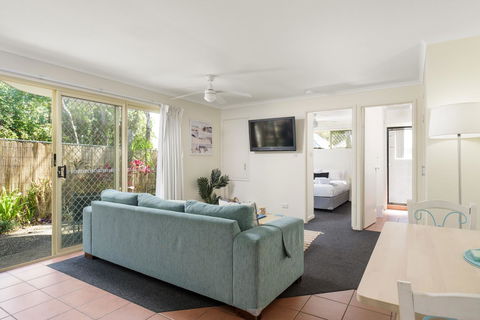 Rainbow Getaway Holiday Apartments - Queensland Tourism 11