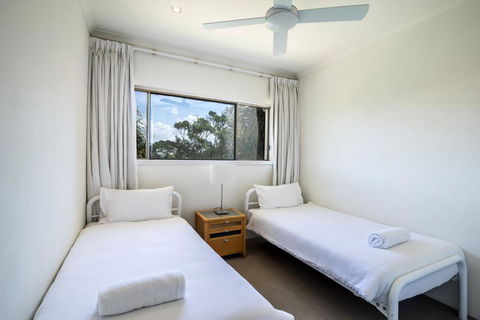 Sunseeker Holiday Apartments - Queensland Tourism 25