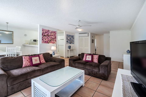 Sunseeker Holiday Apartments - Queensland Tourism 41