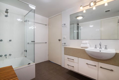 Sunseeker Holiday Apartments - Queensland Tourism 37