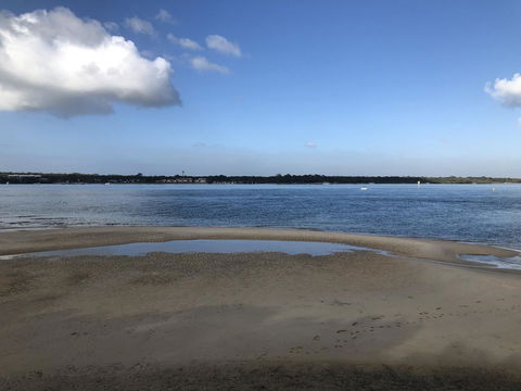 Bribie Island Hotel - QLD Tourism 7