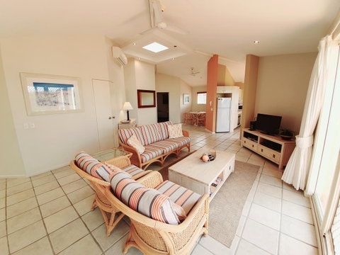 Parkshores Sunshine Beach Noosa Holiday Apartments - QLD Tourism 3