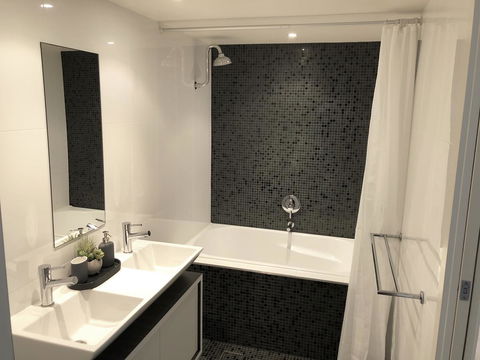 Sunshine Beach Luxe Apartment - QLD Tourism 11