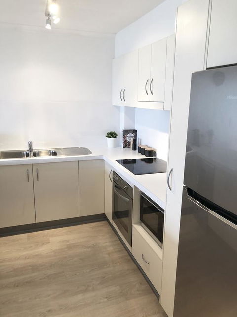 Sunshine Beach Luxe Apartment - QLD Tourism 9