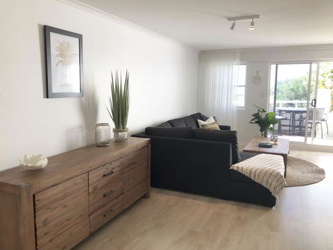 Sunshine Beach Luxe Apartment - QLD Tourism 23