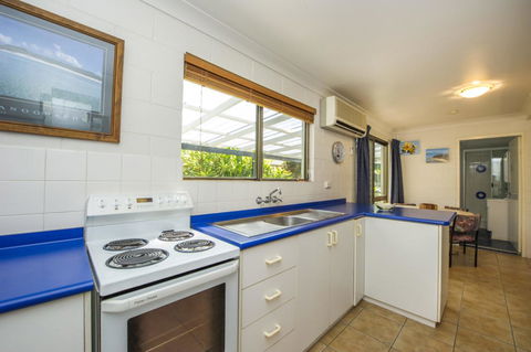 Magnetic North Apartment 1 - Queensland Tourism 7