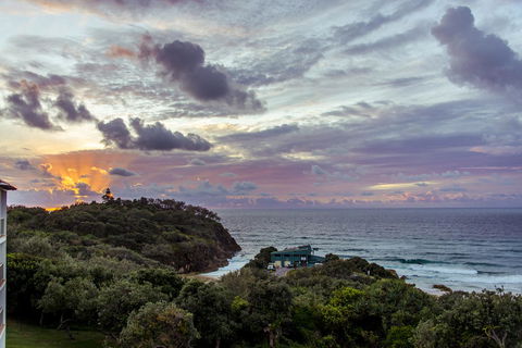 Whale Watch Ocean Beach Resort - QLD Tourism 4