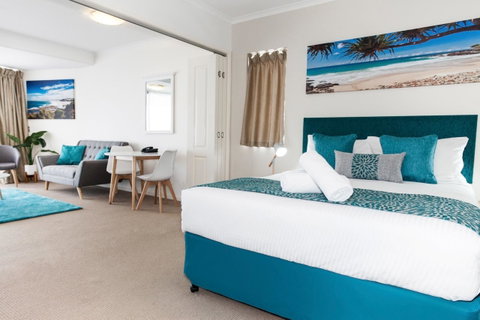 Ocean Views Resort Caloundra - QLD Tourism 34