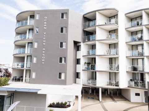 Ocean Views Resort Caloundra - QLD Tourism 4