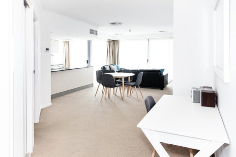Ocean Views Resort Caloundra - QLD Tourism 42