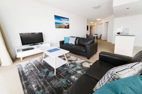 Ocean Views Resort Caloundra - QLD Tourism 37