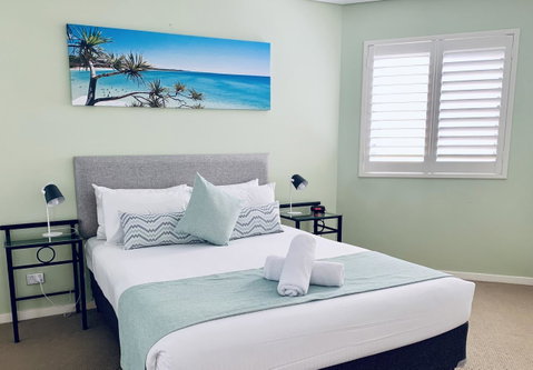 Ocean Views Resort Caloundra - QLD Tourism 14