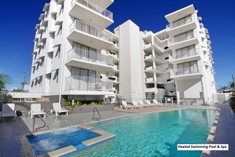 Ocean Views Resort Caloundra - QLD Tourism 3