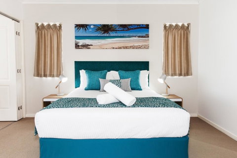 Ocean Views Resort Caloundra - QLD Tourism 35