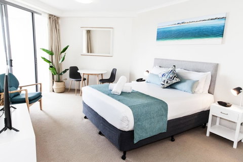 Ocean Views Resort Caloundra - QLD Tourism 21