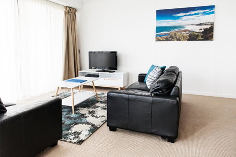 Ocean Views Resort Caloundra - QLD Tourism 40