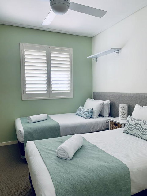 Ocean Views Resort Caloundra - QLD Tourism 15