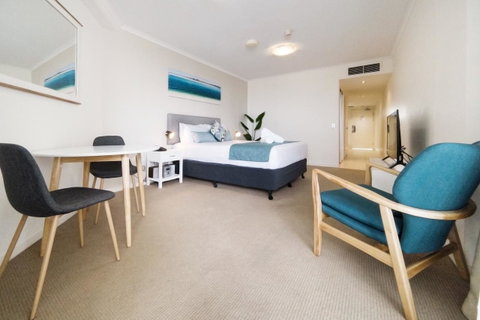 Ocean Views Resort Caloundra - QLD Tourism 24