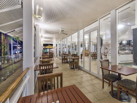 Hotel Grand Chancellor Palm Cove - QLD Tourism 38