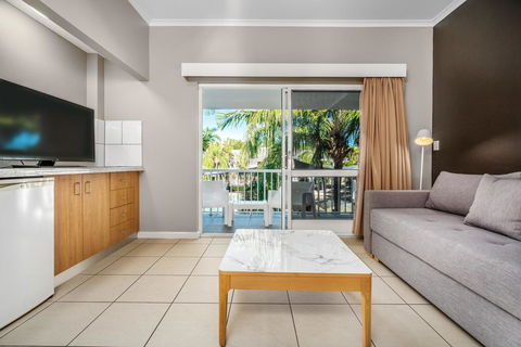 Hotel Grand Chancellor Palm Cove - QLD Tourism 21