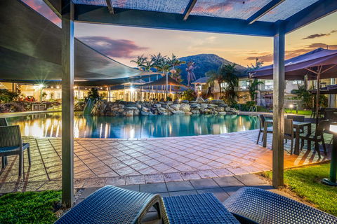 Hotel Grand Chancellor Palm Cove - QLD Tourism 0