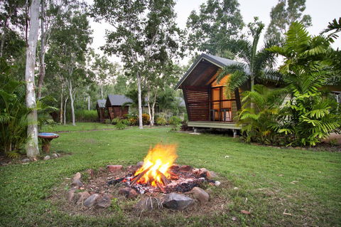Airlie Beach Eco Cabins - Adults Only - Queensland Tourism 1