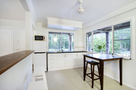 Airlie Beach Eco Cabins - Adults Only - Queensland Tourism 37