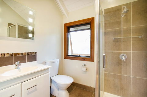 Airlie Beach Eco Cabins - Adults Only - Queensland Tourism 15