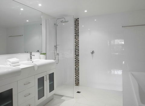 Hotel Laguna - QLD Tourism 4