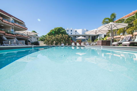 Hotel Laguna - QLD Tourism 0
