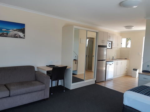 Whitsunday Sands Resort - QLD Tourism 5