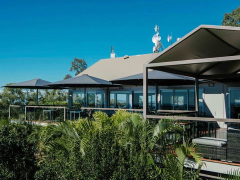 Mercure Clear Mountain Lodge - QLD Tourism 36