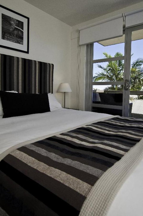 Mercure Clear Mountain Lodge - QLD Tourism 24