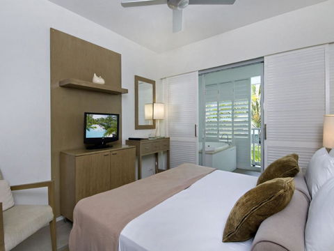 Beach Club Port Douglas Luxury Apartments - QLD Tourism 7