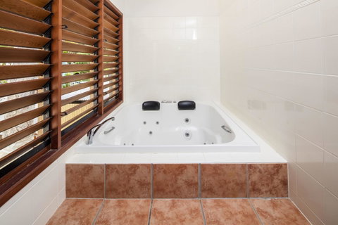 Paradise On The Beach Resort - QLD Tourism 19