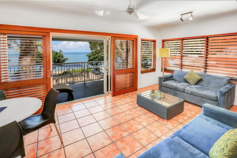 Paradise On The Beach Resort - QLD Tourism 12