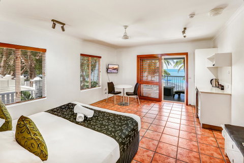Paradise On The Beach Resort - QLD Tourism 16
