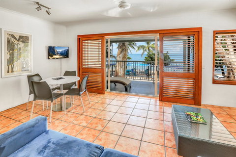 Paradise On The Beach Resort - QLD Tourism 8