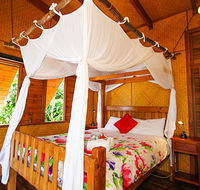 1770 Beach Shacks - Queensland Tourism
