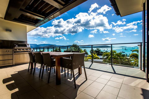 Mirage Whitsundays - QLD Tourism 14