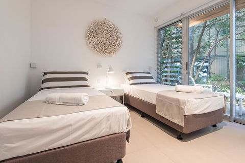 The Hastings Beach Houses - QLD Tourism 26