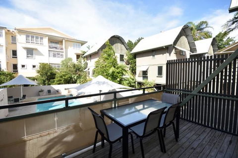 The Hastings Beach Houses - QLD Tourism 11