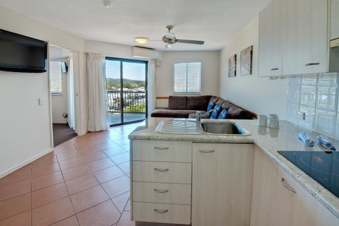 Nautilus Resort Mooloolaba - QLD Tourism 16