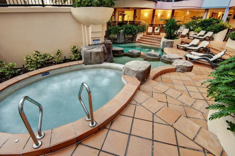 Nautilus Resort Mooloolaba - QLD Tourism 3