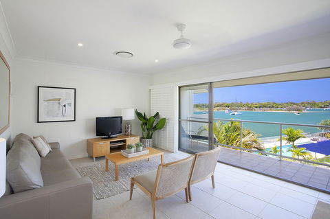 Noosa Shores Resort - QLD Tourism 0