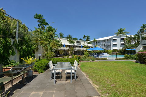 Seascape Holidays At Beachfront Terraces - Queensland Tourism 23