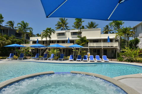 Seascape Holidays At Beachfront Terraces - Queensland Tourism 21