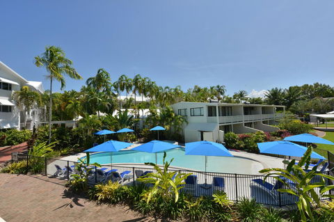 Seascape Holidays At Beachfront Terraces - Queensland Tourism 17