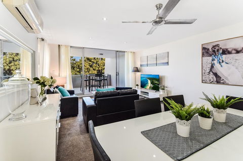Redvue Holiday Apartments - QLD Tourism 3