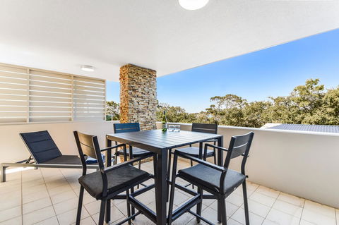 Redvue Holiday Apartments - QLD Tourism 1